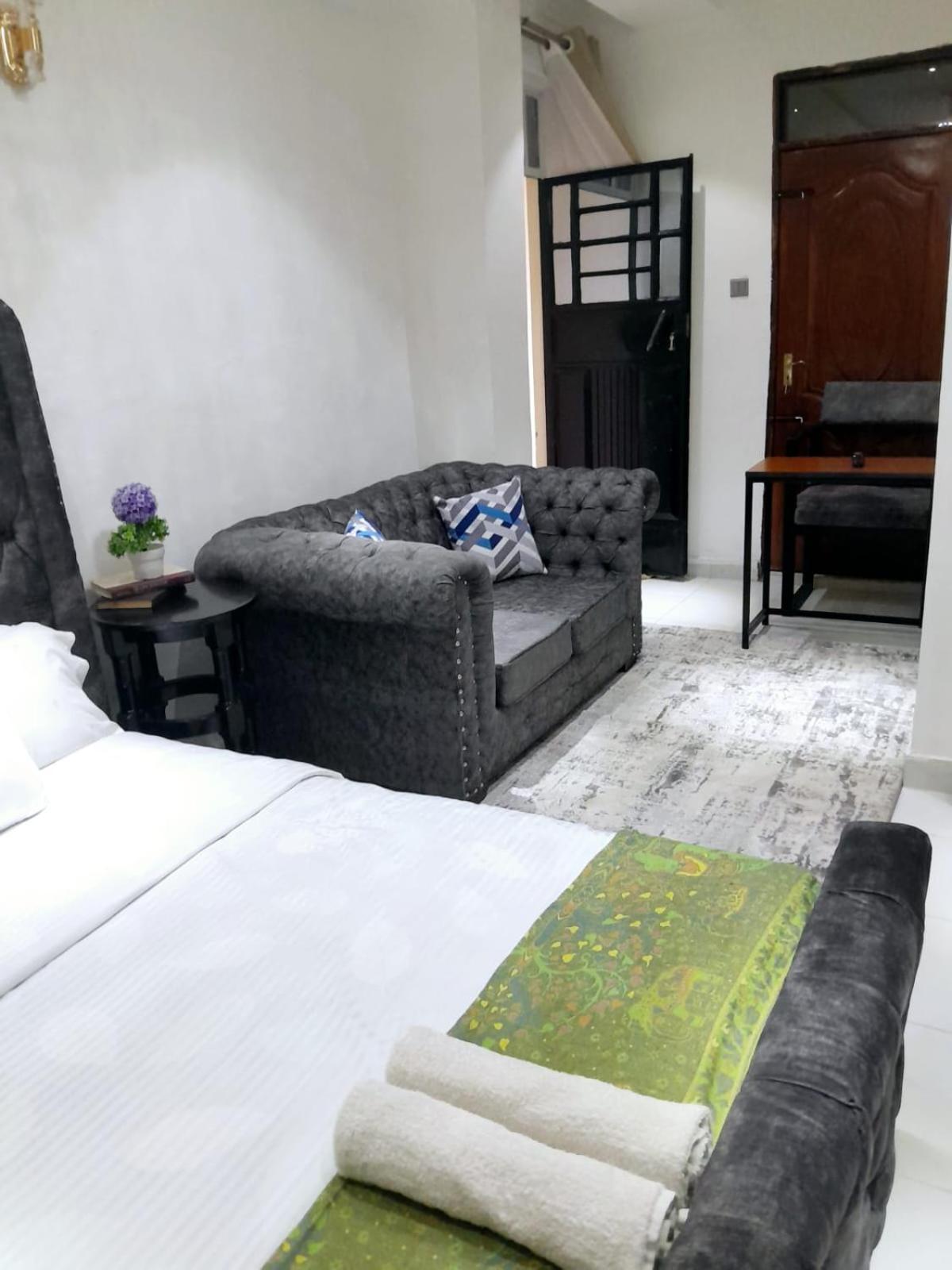 Sandalwood Suites Nakuru - Studios & One Bedroom Suites Exterior foto